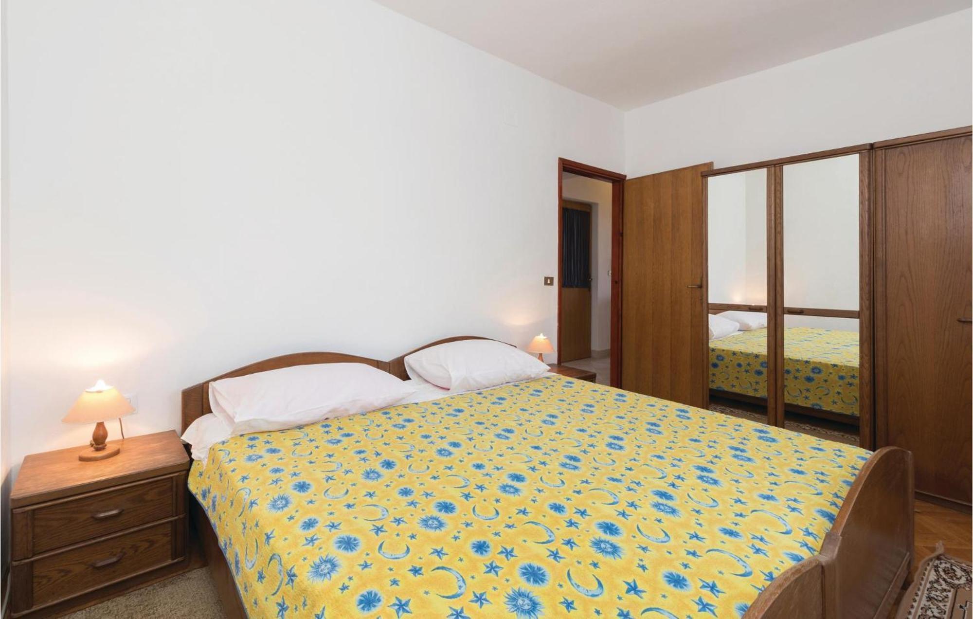 Nice Apartment In Zadar With Wifi Bagian luar foto